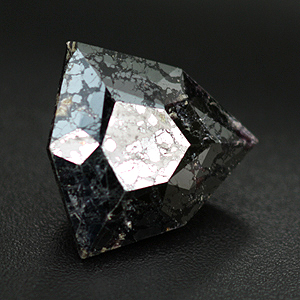 7.56cts Chromite