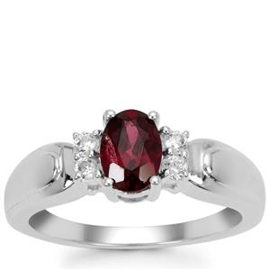 Tocantin Garnet Ring with White Zircon in Sterling Silver 1cts