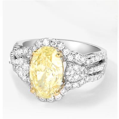 Yellow Diamond Ring with Diamond in 18k White Gold 4.09cts