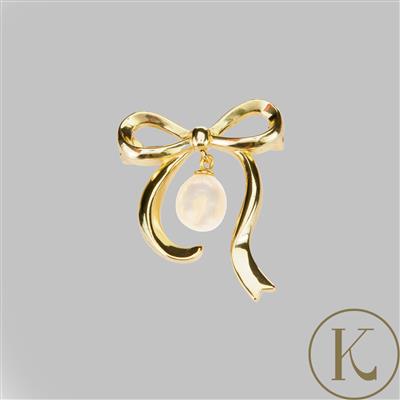 Kimbie Gold Plated 925 Sterling Silver Bow Brooch With Freshwater Pearl (5.50 x 6.50 mm)